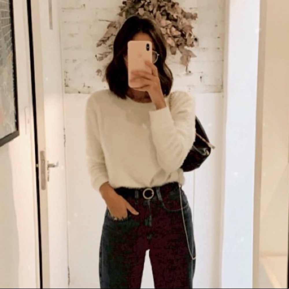 Meet your Posher, Valeria